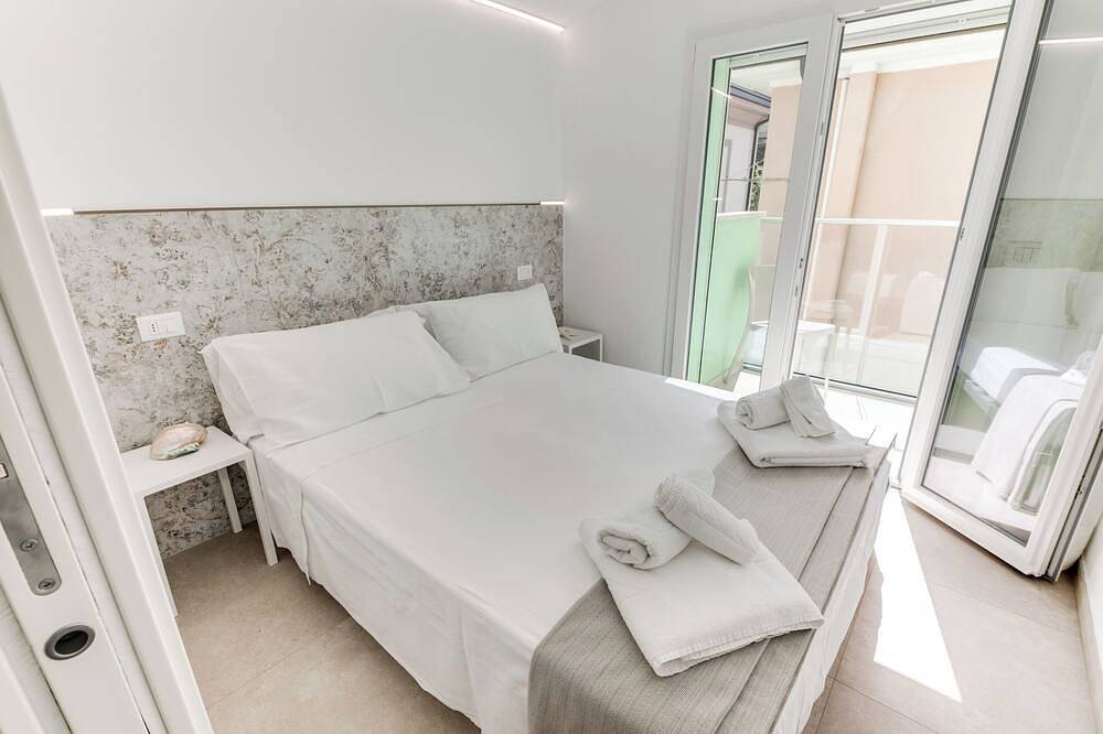 Entire apartment, Independent three-room apartment Attico Green 4 in Gabicce Mare, Pesaro-Urbino