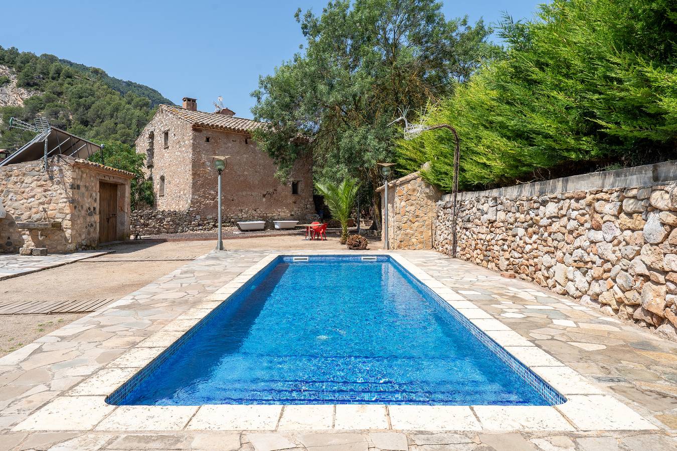 Maison de campagne 'Serra De Prades' avec vue sur les montagnes, piscine partagée et Wi-Fi in Montblanc (Espagne), Province de Tarragone
