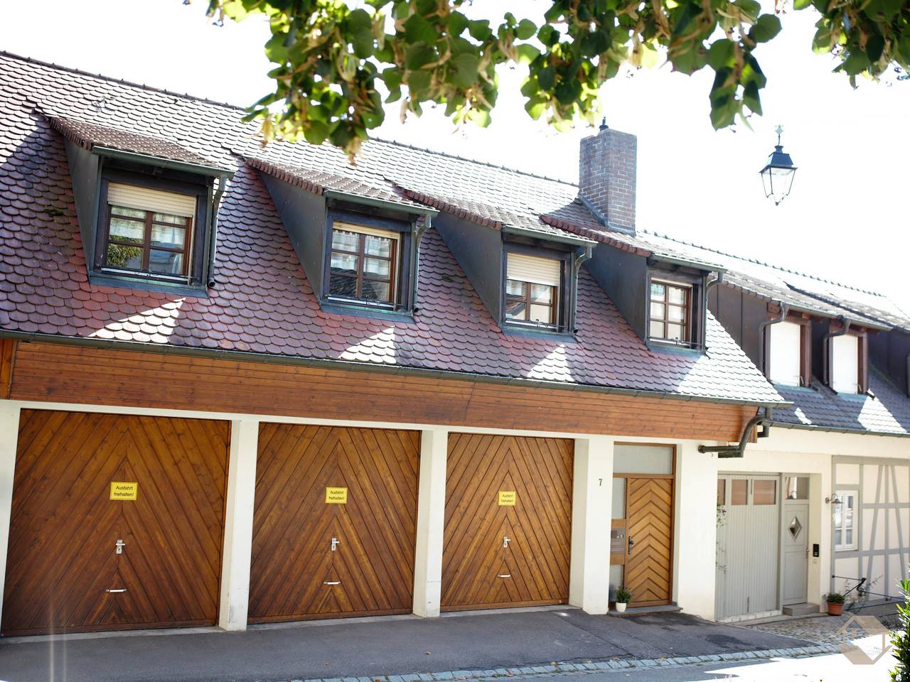 Apartamento inteiro, Apartamento 'Wein- und Vesperstube' com terraço privado e Wi-Fi in Burkheim, Vogtsburg