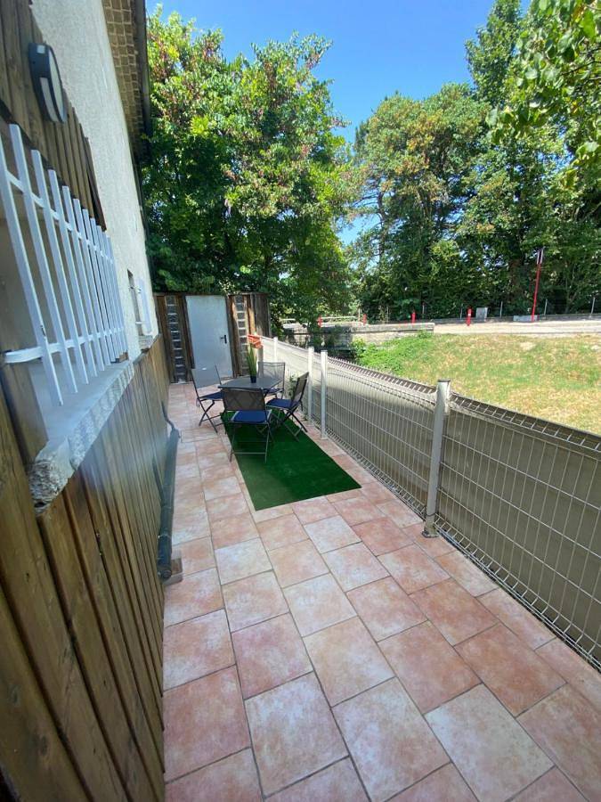 Gîte pour 4 personnes, avec terrasse à Malataverne - 3