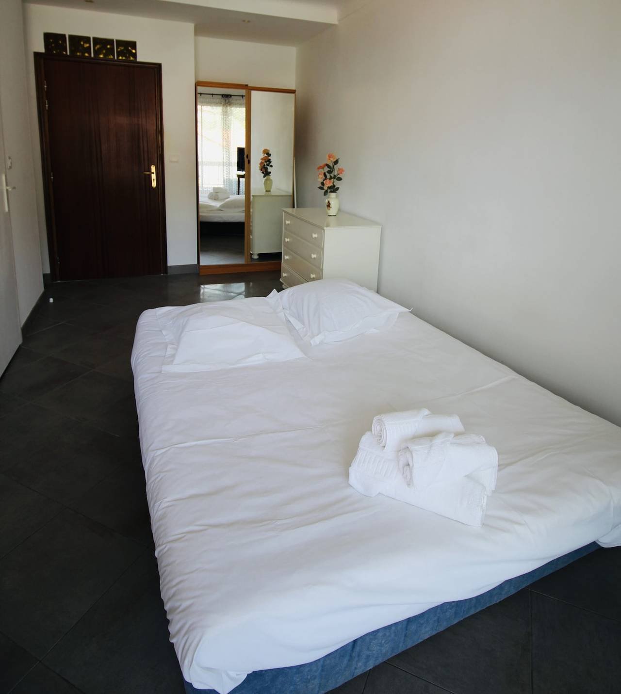 Appartement entier, Le Petit Trotel - Studio proche des plages et du centre ville in Ajaccio, Région d'Ajaccio