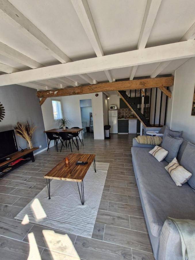 Location de vacances pour 5 personnes, avec jardin ainsi que vue et piscine à Conteville - 2