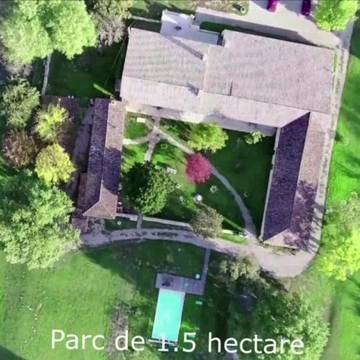 Cottage pour 3 personnes, avec jardin ainsi que vue et piscine à Guillac (Gironde)