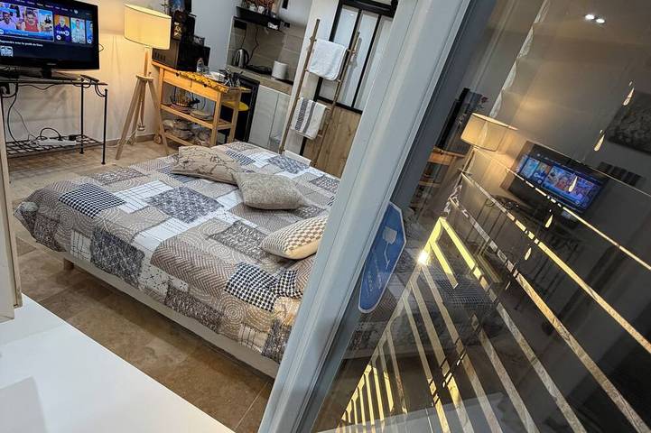 All in One place in Rueil-Malmaison, Hauts-de-Seine