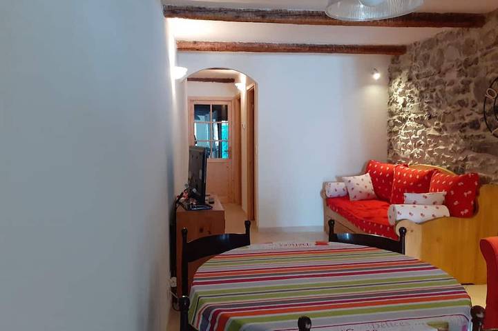 Ganze Wohnung, Charmant Appartement de Village in La Brigue, Mittelmeerküste (Frankreich)