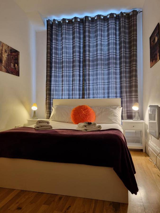 The Windmill Hotel in Brent, Londres