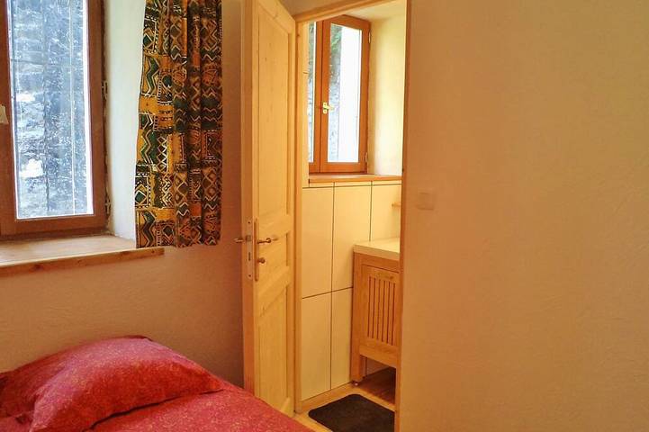 Gîte pour 2 personnes, avec terrasse dans Station de La Colmiane - 3