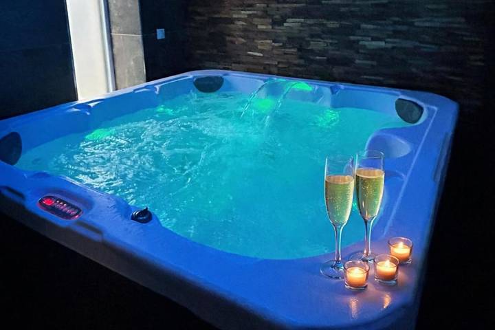 Apartamento de vacaciones para 2 personas, con jacuzzi y jardín - 1