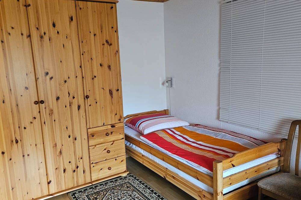 Bungalow mit großer Liegewiese am Stadtrand von Berlin in Marzahn - Hellersdorf, Berlin