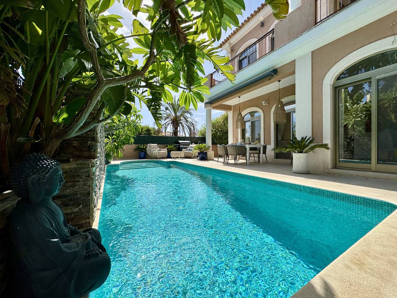 Algarve Stunning Villa With Pool in Santa Bárbara de Nexe, Faro District