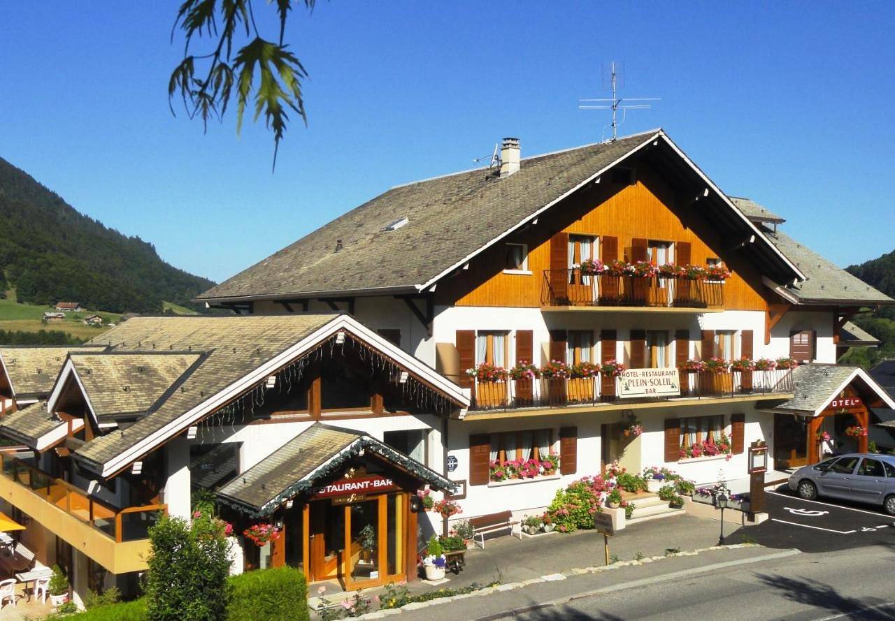 Hôtel Plein Soleil in Vacheresse, Région de Thonon-les-Bains