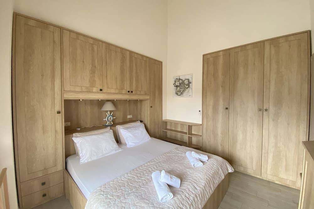 Villa Nikoleti - three bedroom house few minutes from the beach in Nikiti, Sithonia Peninsula