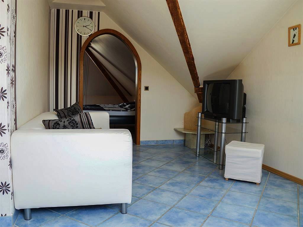 Ganze Ferienwohnung, Appartement/Fewo, Bad, Wc, 1 Schlafraum in Kastellaun, Hunsrück