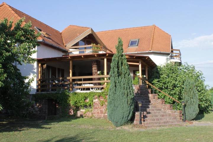 Ferienhaus für 2 Personen, mit Ausblick und Seeblick sowie Garten in Revfülöp - 3