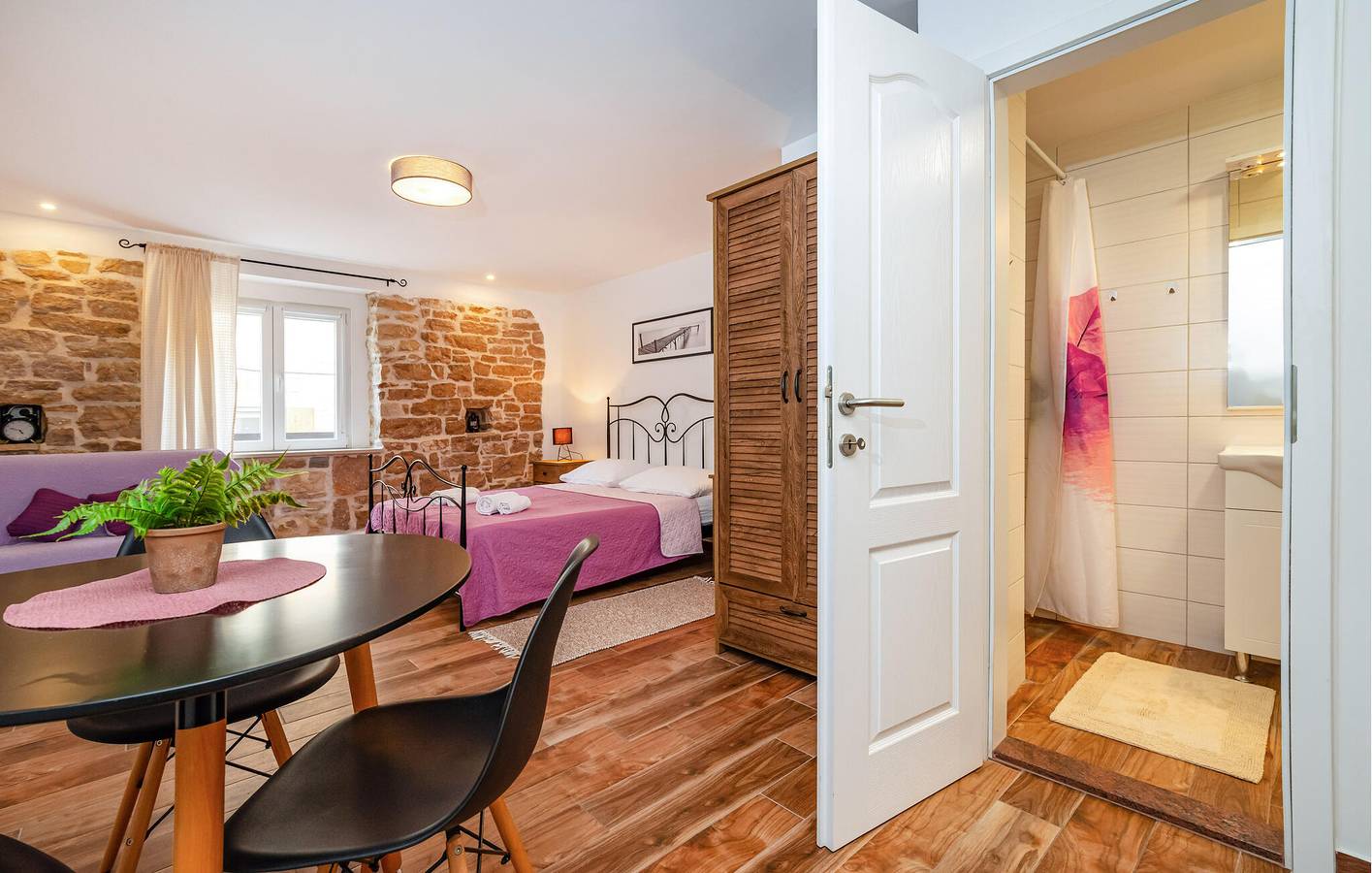 Apartamento vacacional entero, Apartamento de vacaciones para 2 personas con jardín in Biograd na Moru, Region de Zadar