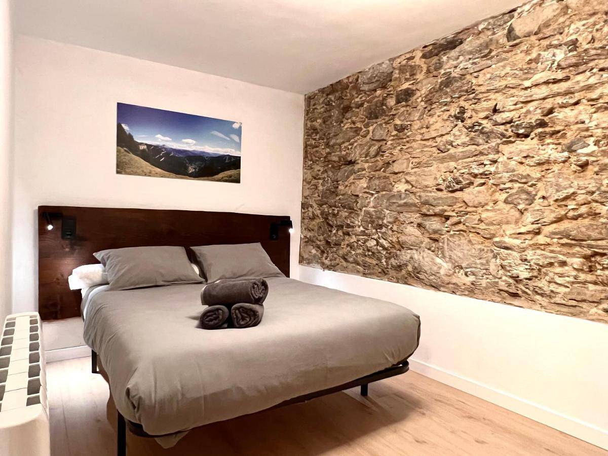 Three-Bedroom House in Port Ainé, Rialp
