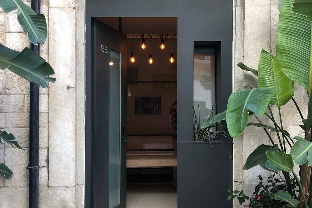 Locus Pendinelli Trani.The philosophy of a b&b, the details of a hotel!!! in Trani, Barletta-Andria-Trani