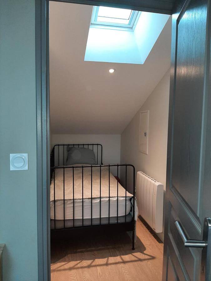 Three-Bedroom House in Beaumont (Vienne), Vienne (France)