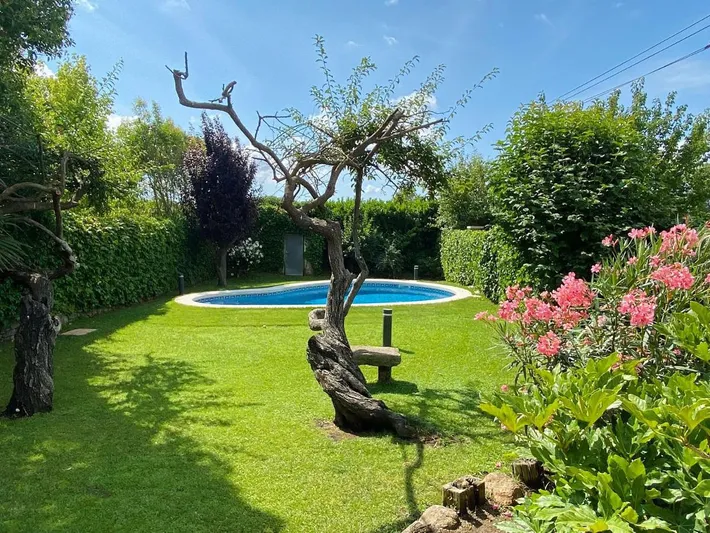 Casa de vacaciones para 8 personas, con piscina y jardín, Se admiten mascotas - 1