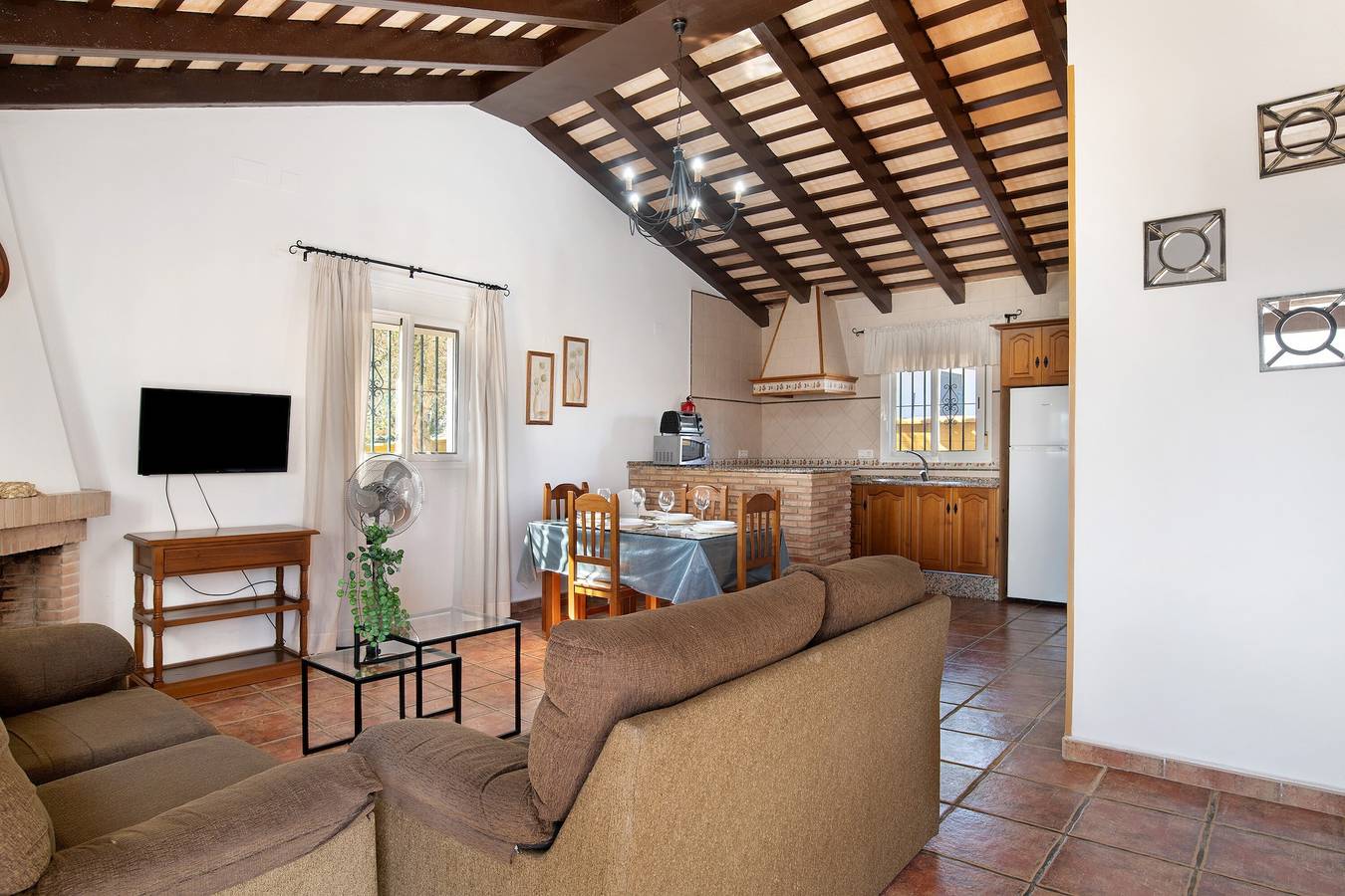 Casa de vacaciones 'Huerta Del Sol 2' con vistas a la montaña, piscina privada y Wi-Fi in Conil de la Frontera, Costa de la Luz