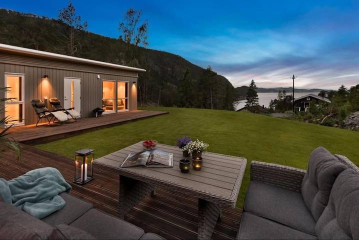 Ferienhaus für 9 Personen, mit Garten und Sauna sowie Whirlpool - 1