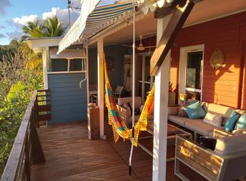 Gîte pour 4 personnes, avec jacuzzi ainsi que jardin et terrasse en Guadeloupe