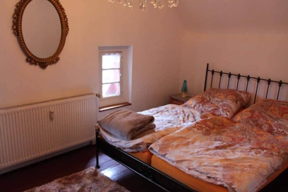 Neu.: \" Die kleine Burg\", Burgbar, Infrarotkabine, schnelles Wlan, in Hellenthal, Rureifel (Nordrhein-westfalen)