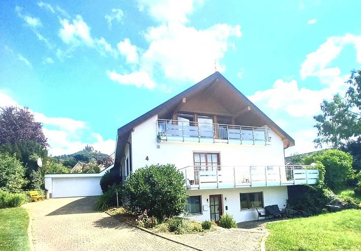 Ferienwohnung für 2 Personen, mit Garten und Terrasse in Burg Hohenzollern