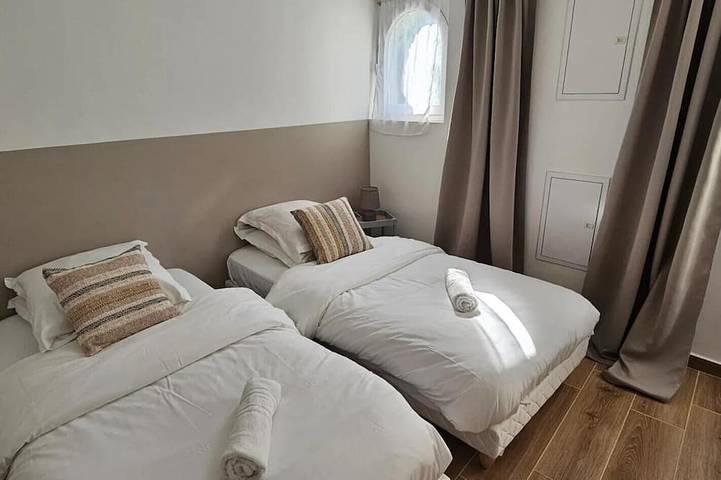 Mini villa T3 climatisée, vue mer, cosy & moderne in Olmeto, Arrondissement de Sartène