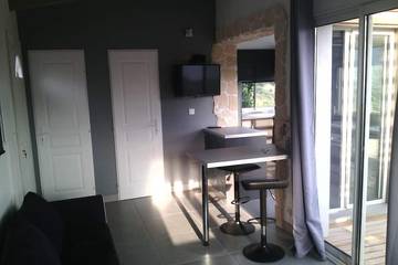 Cottage pour 2 personnes, avec piscine à Alata
