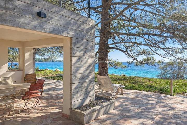 Location de vacances pour 10 personnes, avec vue et balcon dans Plage Cala Rossa