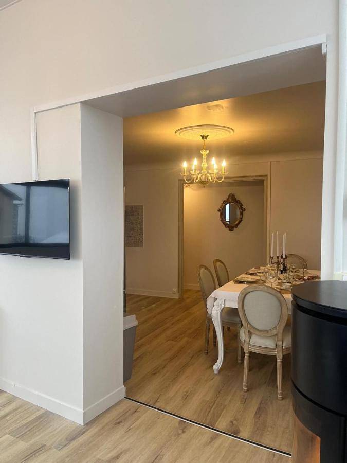 Gîte pour 6 personnes, avec vue et balcon à Polignac - 2