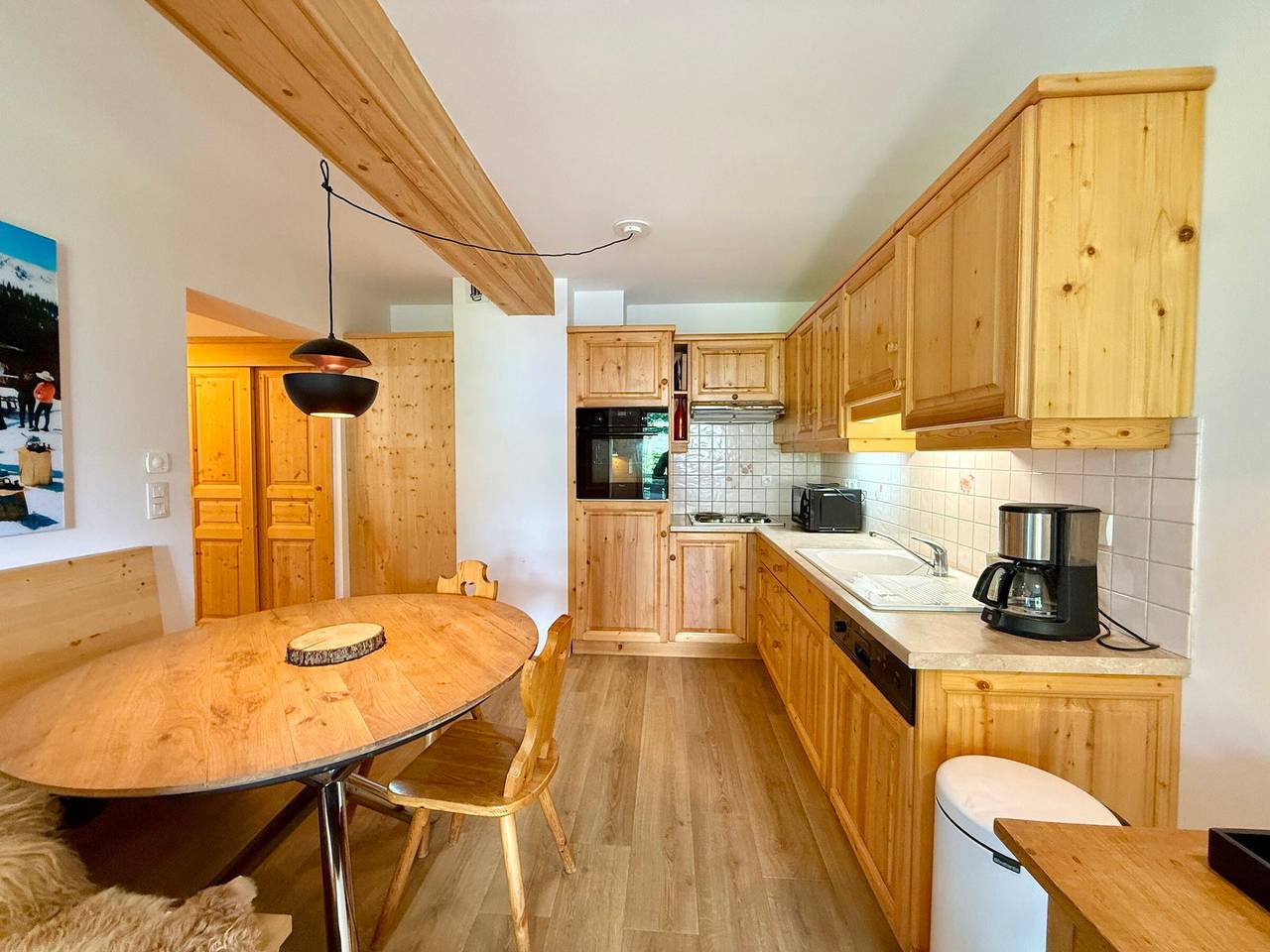 Appartement entier, Appartement avec parking, animaux Ok - 6 pers., vue montagne in Notre-Dame-de-Bellecombe, Région d'Albertville