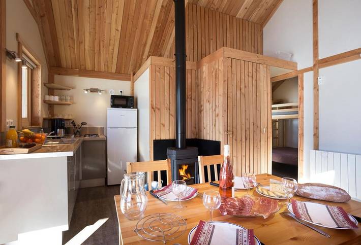Location de vacances pour 5 personnes, avec terrasse, animaux acceptés à Bozel - 4