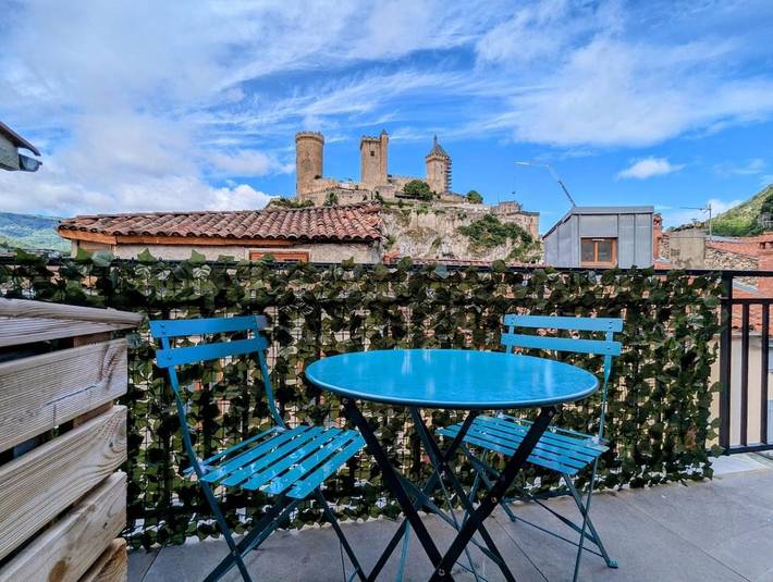 Gîte pour 2 personnes, avec Balcon ainsi que Terrasse et Vue à Foix