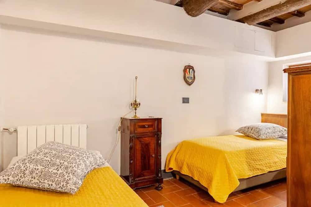 Gehele Luxe Toscaanse Boerderij 3 app. Zwembad+Buitenkeuken Jacuzzi Ac Wifi 20P in Sovicille, Provincie Siena