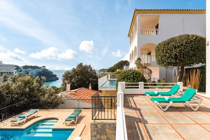 Villa pour 8 personnes, avec balcon à Cala Galdana
