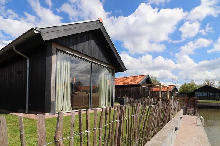 Ferienhaus für 6 Personen, mit Garten in Anjum