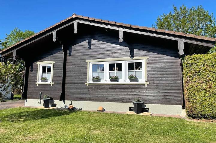 Ferienhaus für 12 Personen, mit Balkon und Garten am Edersee