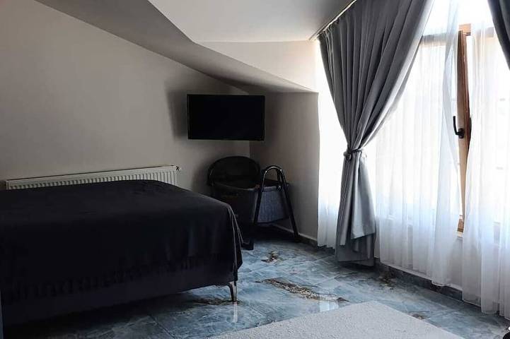 Stunning 2-Bedroom Villa with Heated Pool & Jacuzzi in Antalya, Kemer in Göynük, Kemer (Antalya)