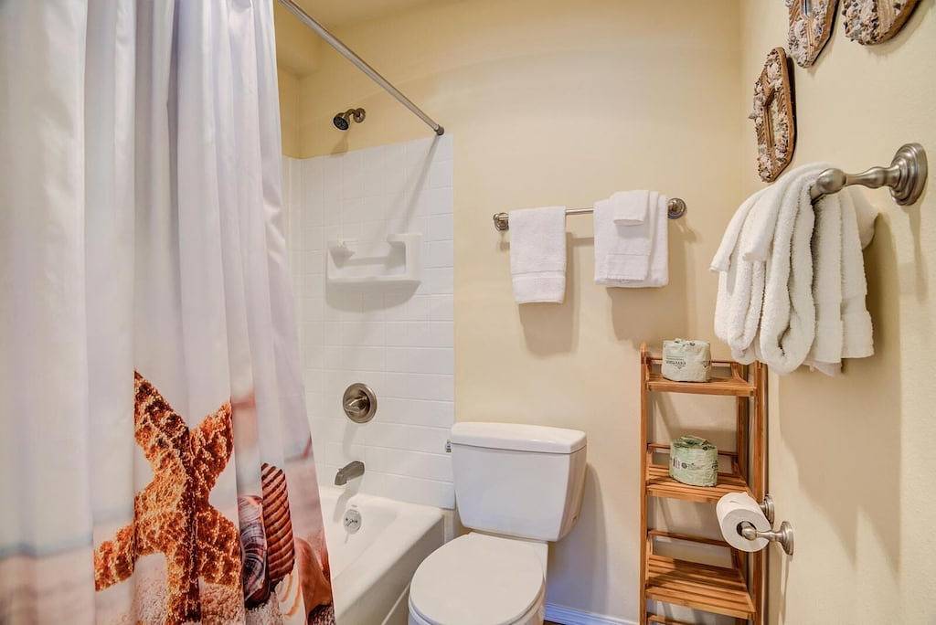 Ganze Wohnung, \"Aqua'd Moments\" bei der Sea Gypsy! Umgebaut Second Floor Oceanfront Condo! in Lincoln City, Devils Lake (OR)