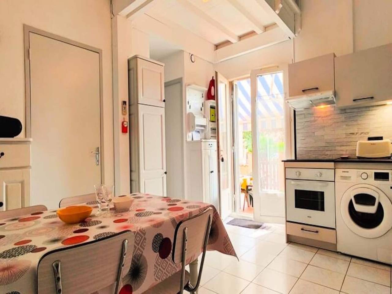 Appartement entier, Maisons & Villas pour 6 Personnes in Vias Plage, Vias