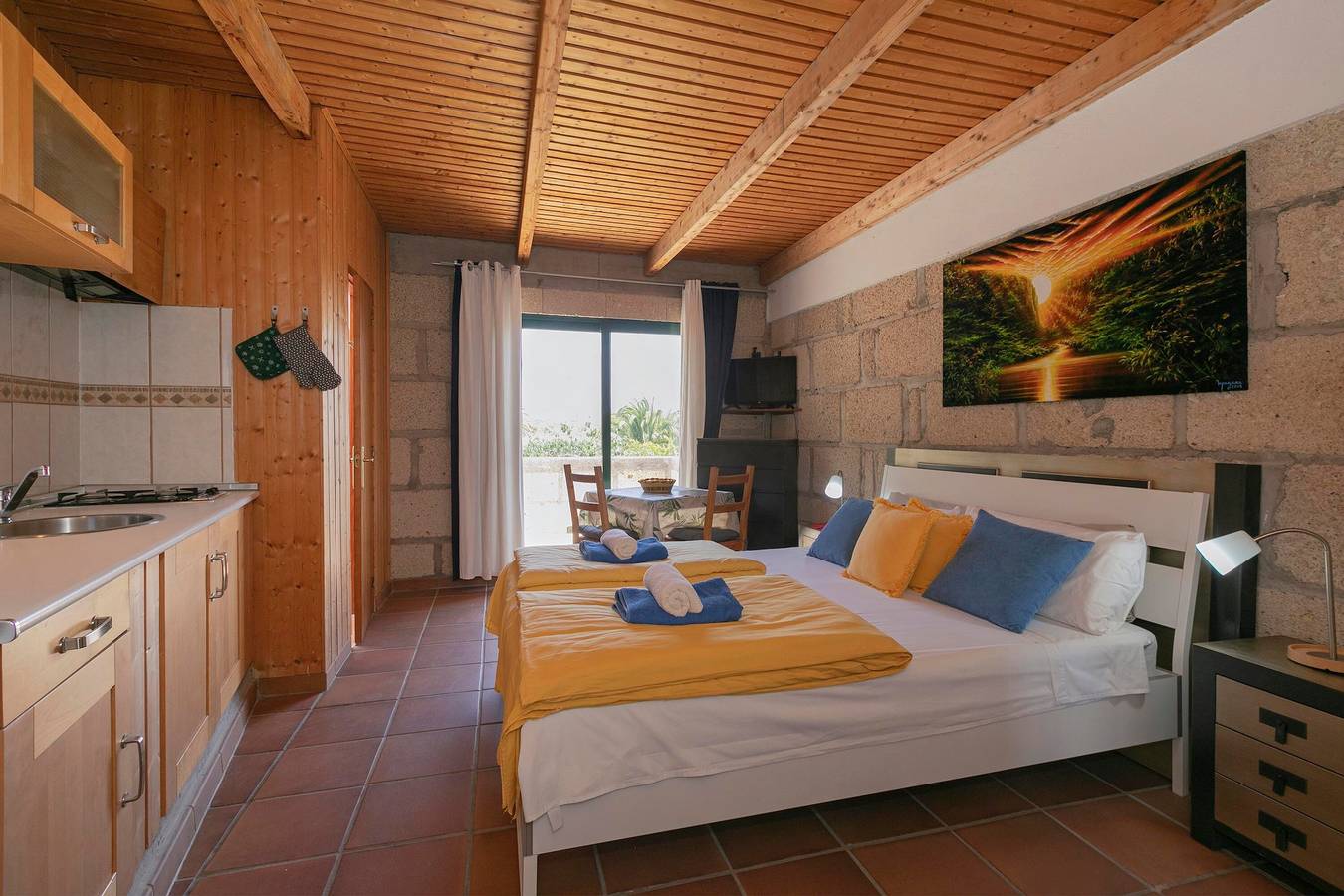 Apartamento inteiro, Apartamento de férias "Casa Killa" com vista para o mar, terraço e jardim partilhado in Granadilla de Abona, Tenerife (Sul)