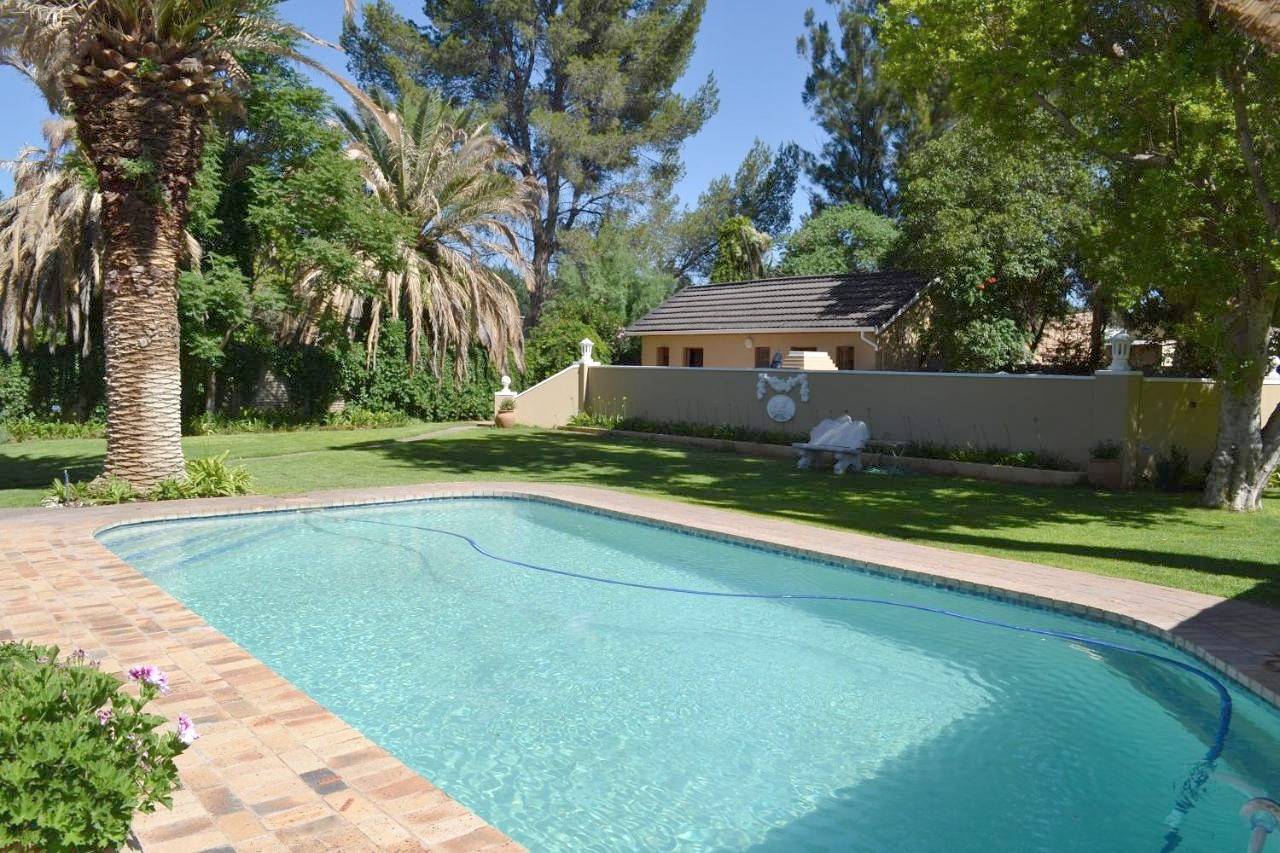 Castello Guesthouse Vryburg in Vryburg, Northwest