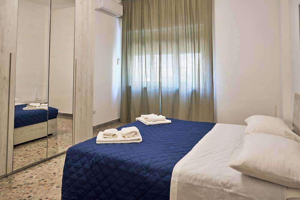 Entire apartment, Pozzuoli apartment, a stone's throw from the metro in Pozzuoli, Naples Province