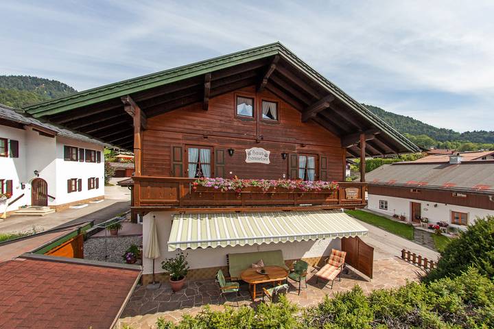 Ferienwohnung für 2 Personen, mit Balkon und Terrasse in Reit im Winkl