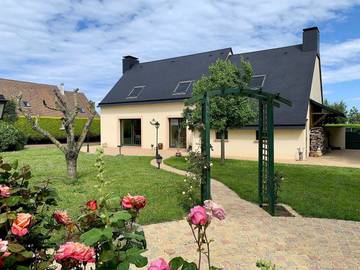Gîte pour 8 personnes, avec jardin et terrasse à Gouville-sur-Mer