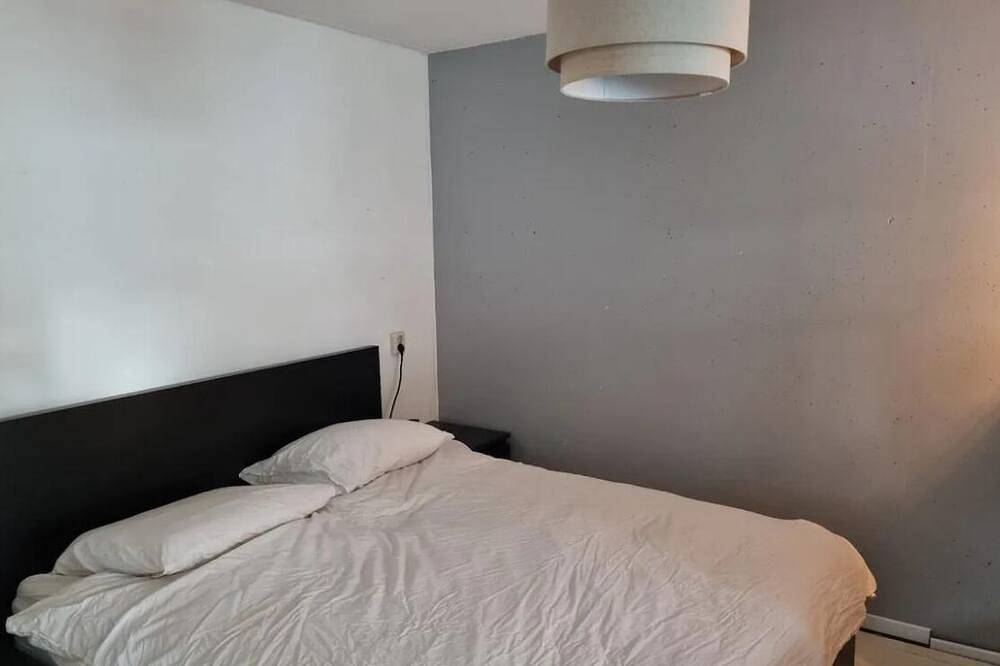 Ganze Wohnung, Family, pet friendly, 15 mins from central. Spacious, modern apartment. Ams! in Amsterdam Nieuw-West, Holländische Küste