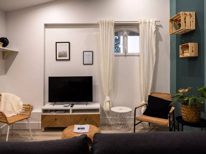 Location de vacances pour 6 personnes, avec piscine et terrasse à Le Pradet - 3