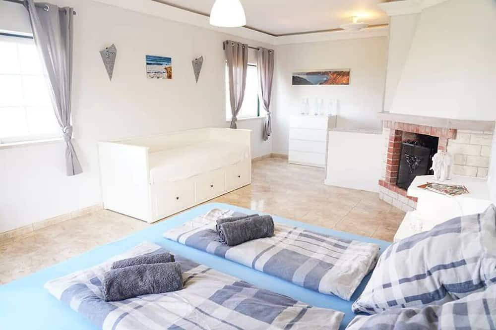 Living Lodge Portugal - Big Ocean View w/Pool in Arrifana, Aljezur